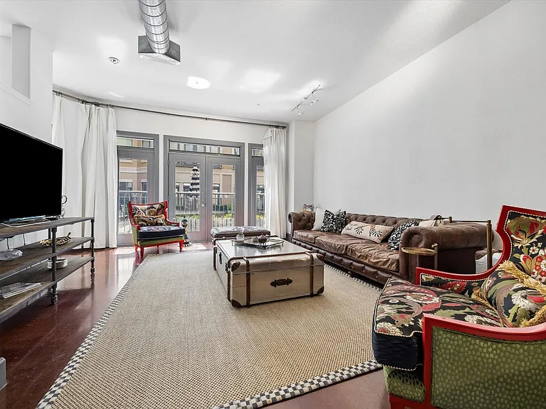 1901 Post Oak Blvd #1404 — Photo 7