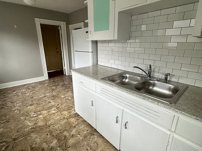 829 Miller Ave #2 — Photo 17