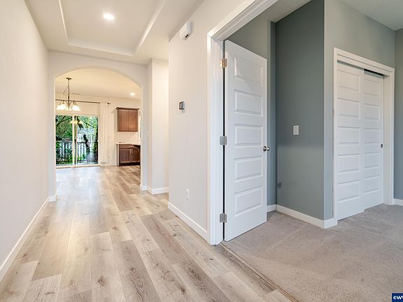 3rd image of 804 River Ave