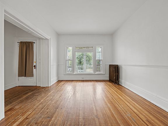 4th image of 333 Lafayette Ave
