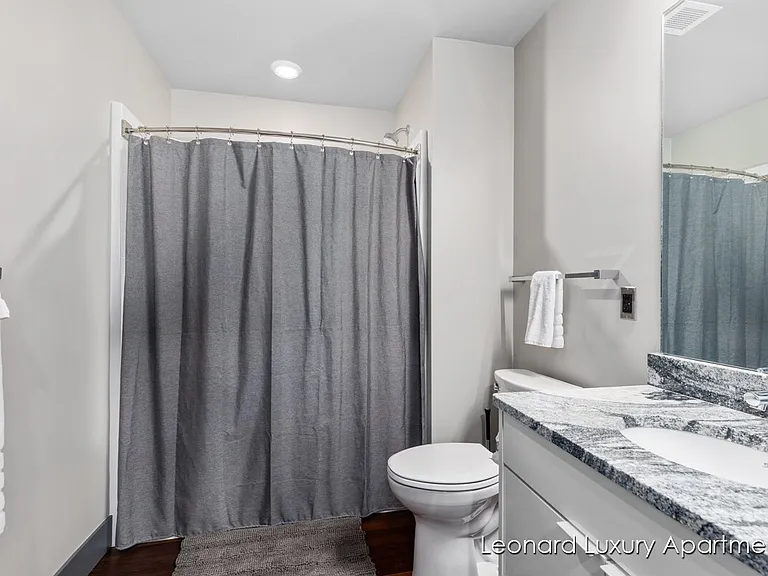 The Leonard Luxury Apartments — Photo 74