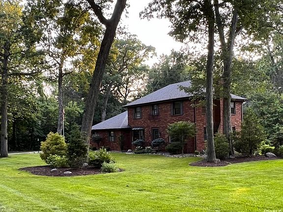 2nd image of 2311 Topswood Ln