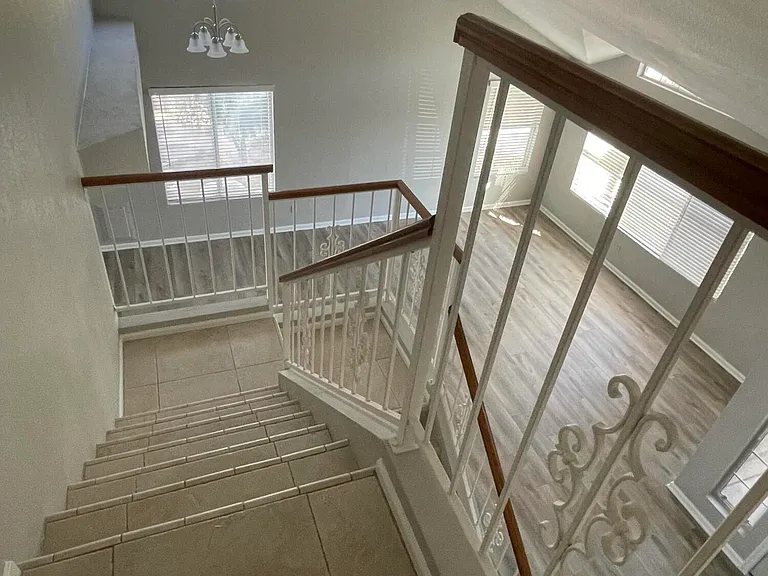 456 E Silver Creek Rd — Photo 24
