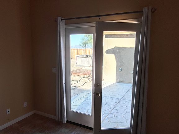4th image of 74106 Manana Dr
