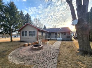 722 Marquette Dr SW, Poplar Grove, IL 61065