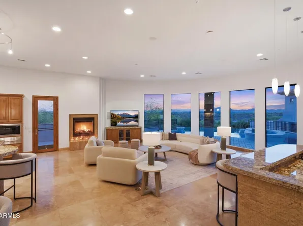 11376 E DREYFUS Avenue, Scottsdale, AZ 85259