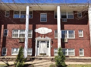 17A S Valley Rd APT 8, West Orange, NJ 07052