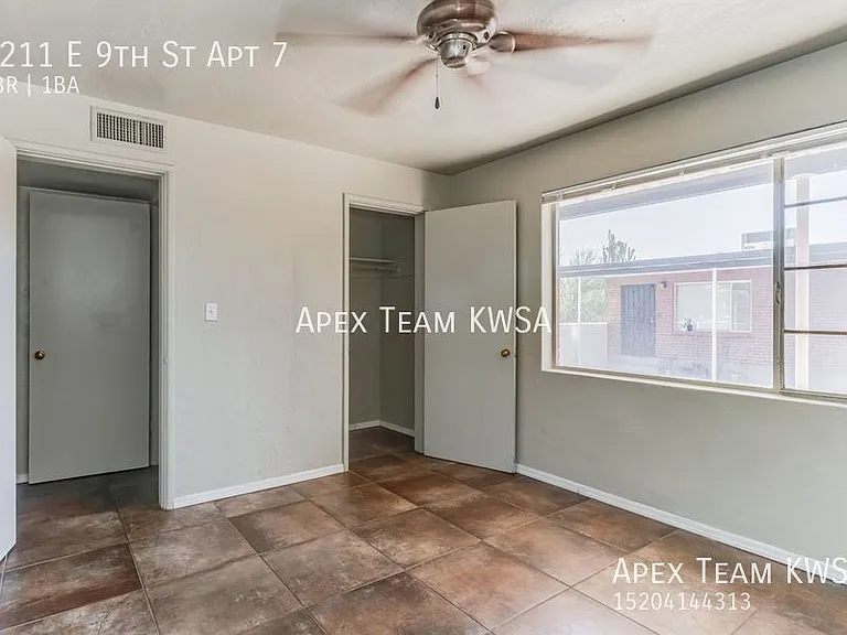 1211 E 9th St #7 — Photo 15