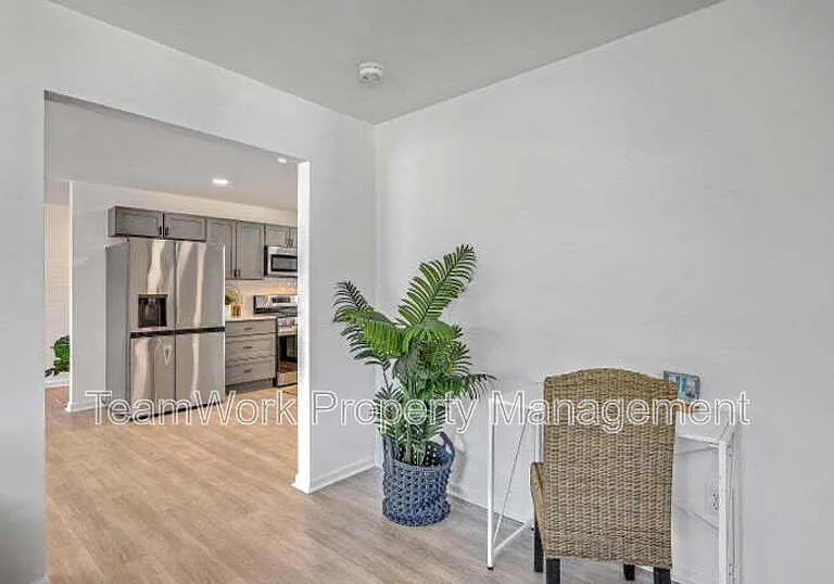 702 N Palmetto St — Photo 13