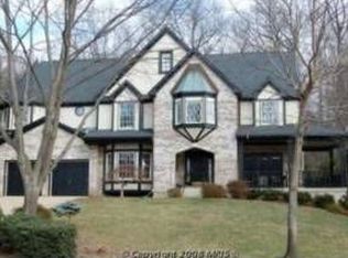5357 Anvil Ct, Fairfax, VA 22030