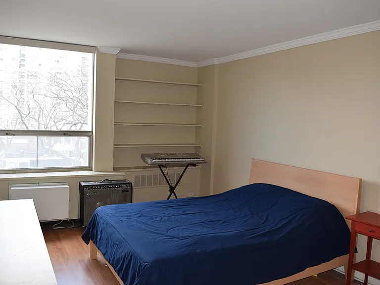 1360 N Sandburg Ter #410 — Photo 17