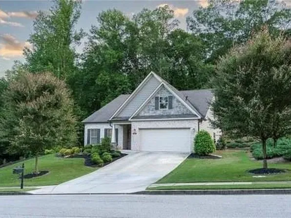 1325 Burnam Wood Dr, Gainesville, GA 30501