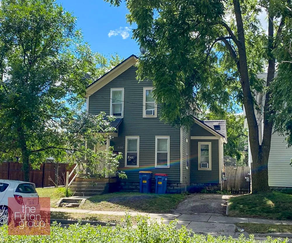3 bed, 1227 sqft, $1,850 — Photo 1