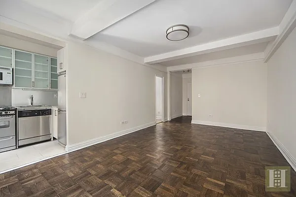 Rented by Halstead Real Estate | media 20