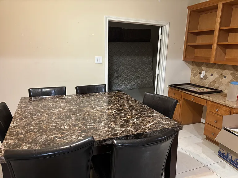 4210 Leaflock Ln — Photo 8