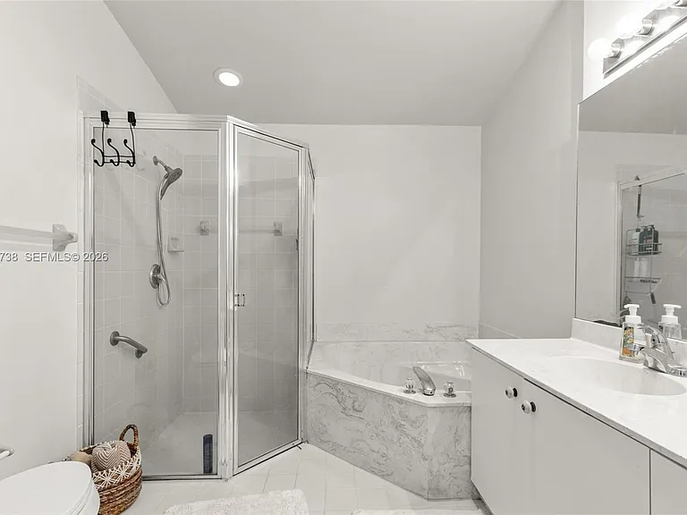 6207 Floral Lakes Dr — Photo 12