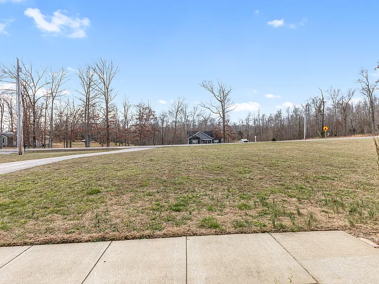 819 Hooper Rd — Photo 29