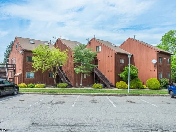 4 Falkenstein Dr #3, Vernon Twp., NJ 07462