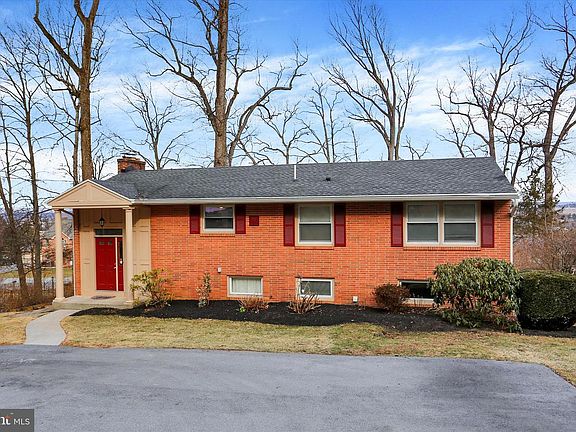 5th image of 115 S Hills Dr