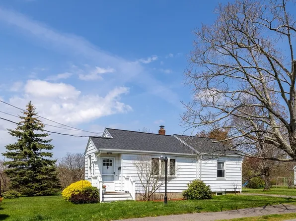 23 Bradstreet Ave, Danvers, MA 01923