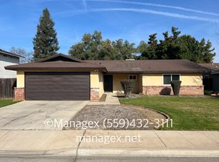 877 Los Altos Ave, Clovis, CA 93612