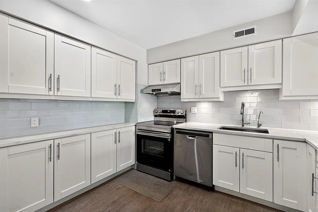 3 bed, 1248 sqft, $3,000 — Photo 3