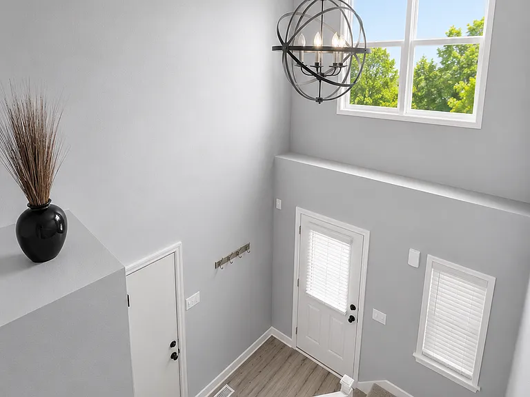 692 E Whispering Oaks Dr — Photo 2