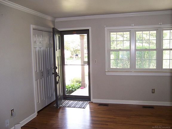 2nd image of 15959 Dugan St