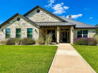 323 Ellebracht Dr, Fredericksburg, TX 78624