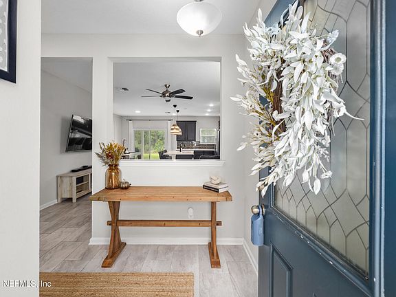 4th image of 14064 STERELY Court S