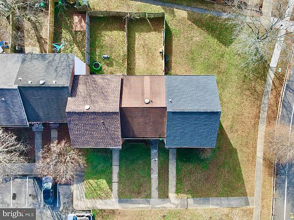 3rd image of 12603 Trumbull Dr