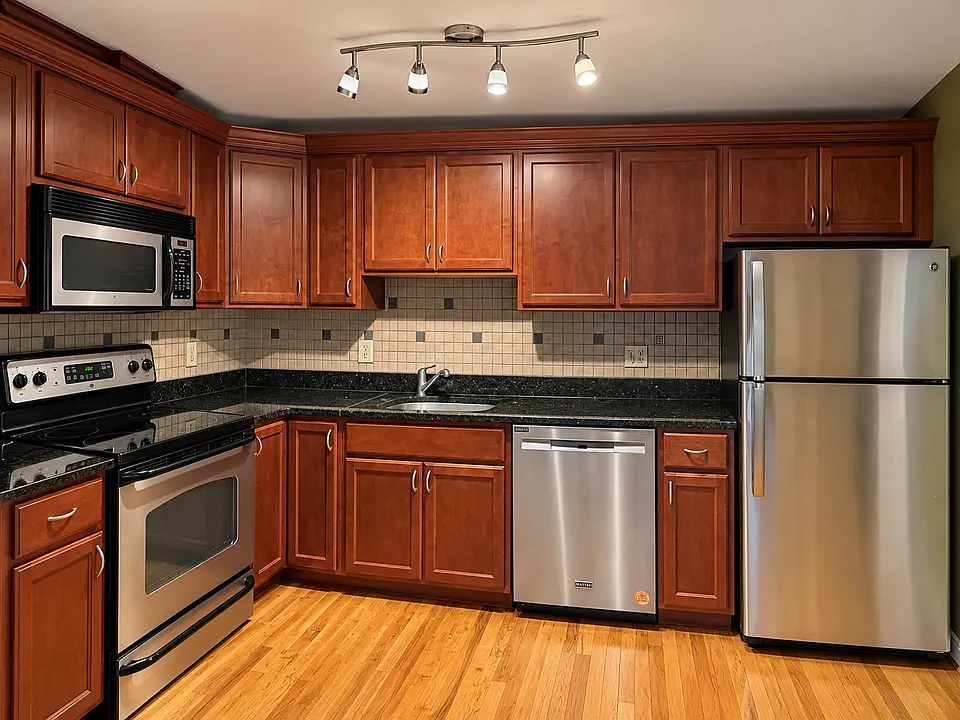 20 Daniels St #116