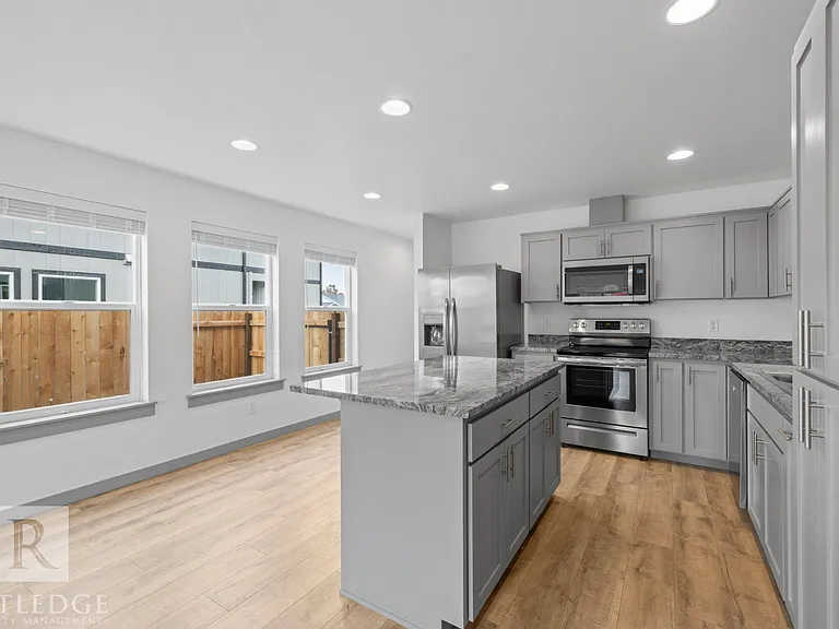 347 Lozier Ln — Photo 1