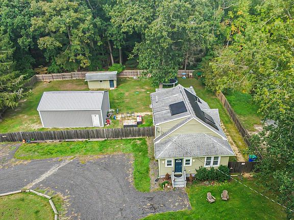 2nd image of 5734 Moss Mill Rd