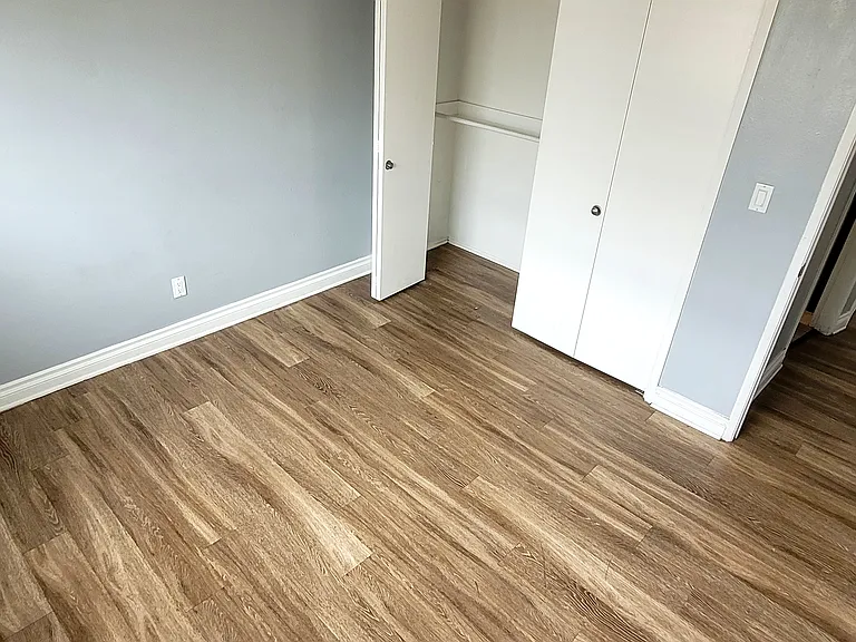 862 S Mollison Ave #10 — Photo 7