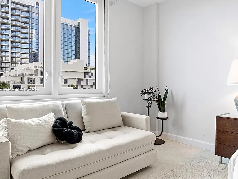2301 Collins Ave #408 — Photo 30