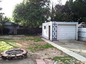 3rd image of 10929 Scoville Ave