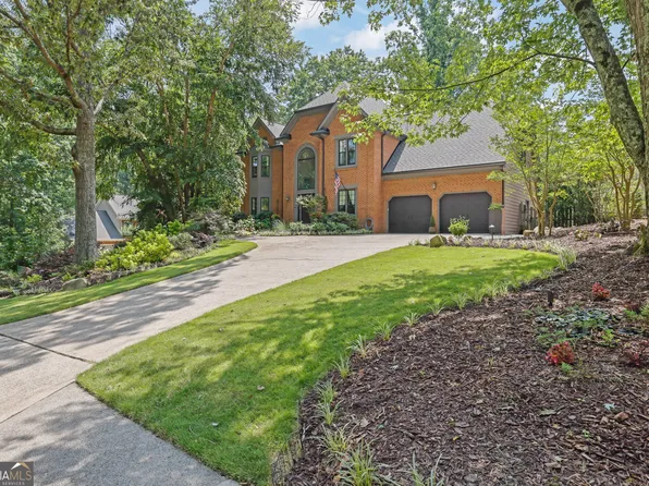 11805 Wildwood Springs Dr, Roswell, GA 30075