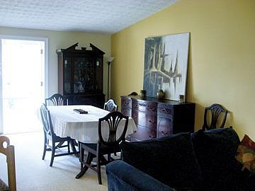 2nd image of 1085 Brockdell Ct