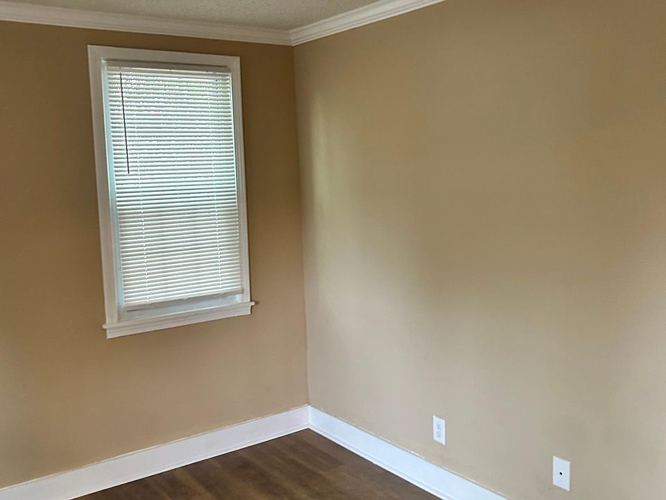 2nd image of 601 W 58th St #601