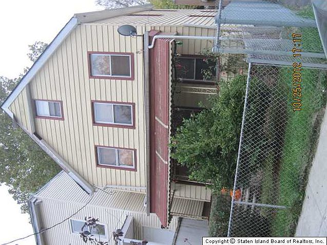 2nd image of 248 Benziger Ave