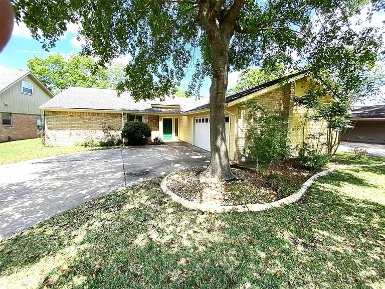 22522 Smokey Hill Dr — Photo 1