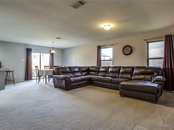 4th image of 4610 Bridlewood Ln