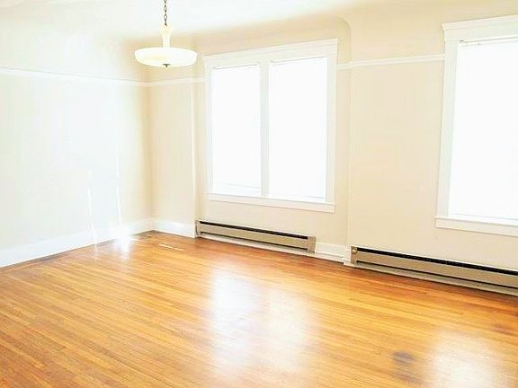 2nd image of 1329 16th Ave APT 5