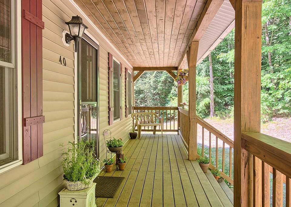 40 Lake Mattawa Rd, Orange, MA 01364 Zillow