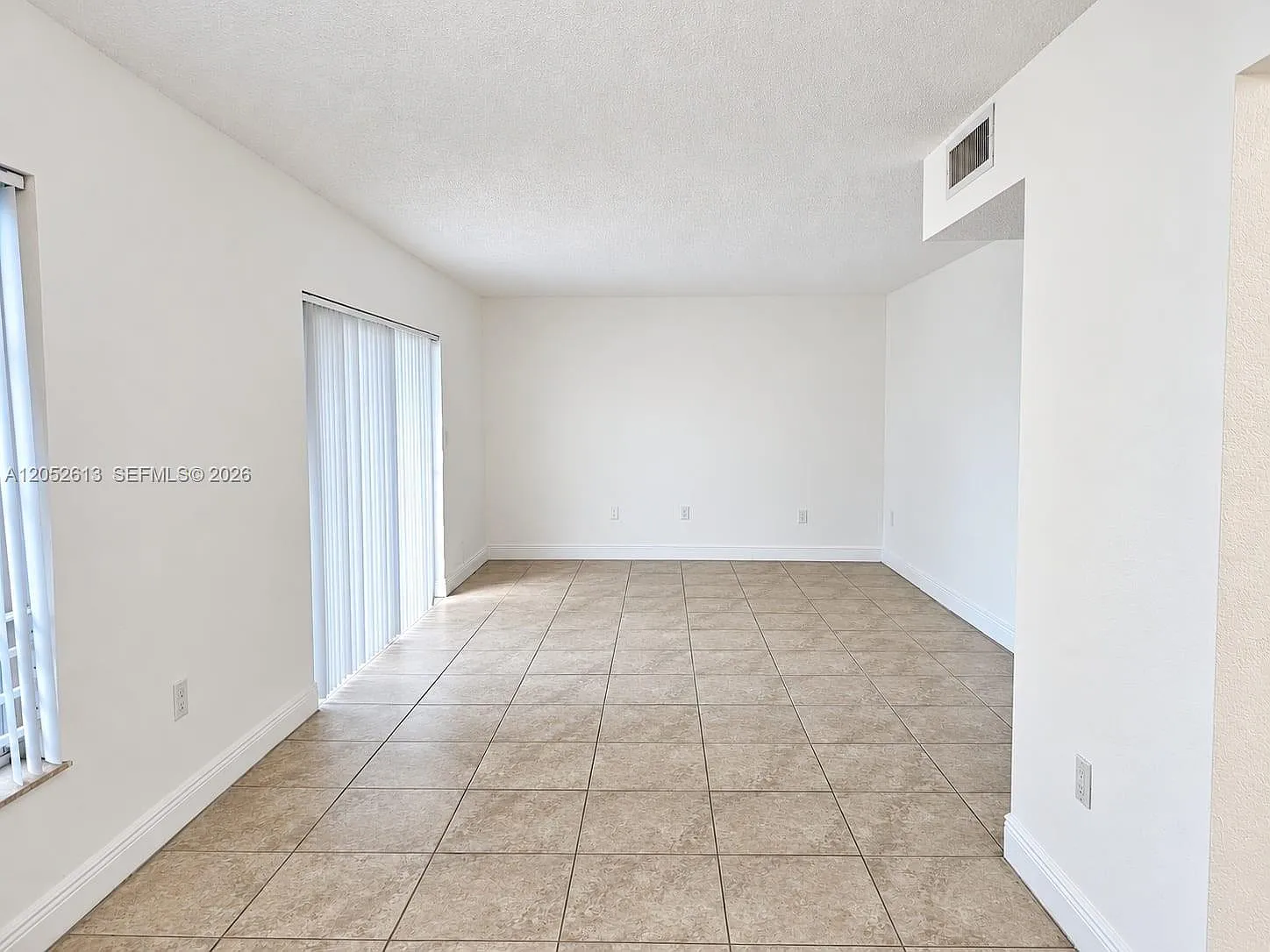 Doral Gardens Ii Condo — Photo 2