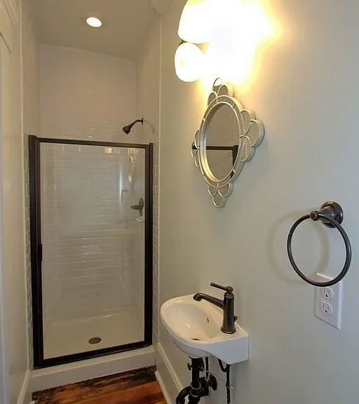 205 W 31st St — Photo 5