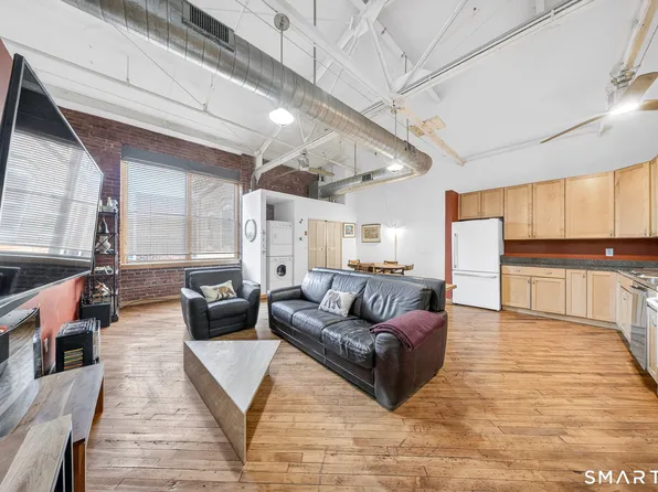 325 Lafayette Street #8309, Bridgeport, CT 06604