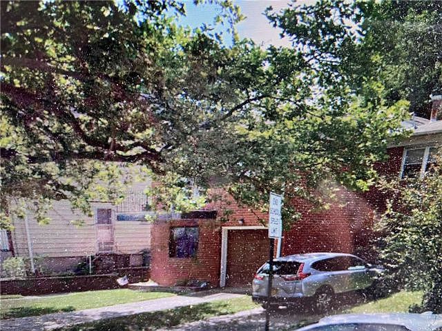 1st image of 4216 Little Neck Pkwy