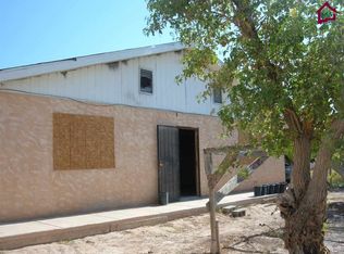 37 Flower Rd, Vado, NM 88072